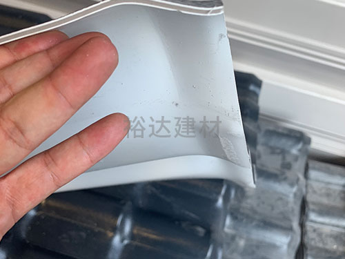 普通(tong)料四(si)層樹脂(zhi)瓦